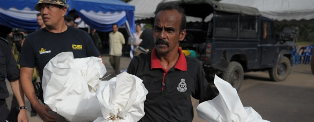 Malasia halla 139 fosas y 28 campos de detenci�n de inmigrantes 