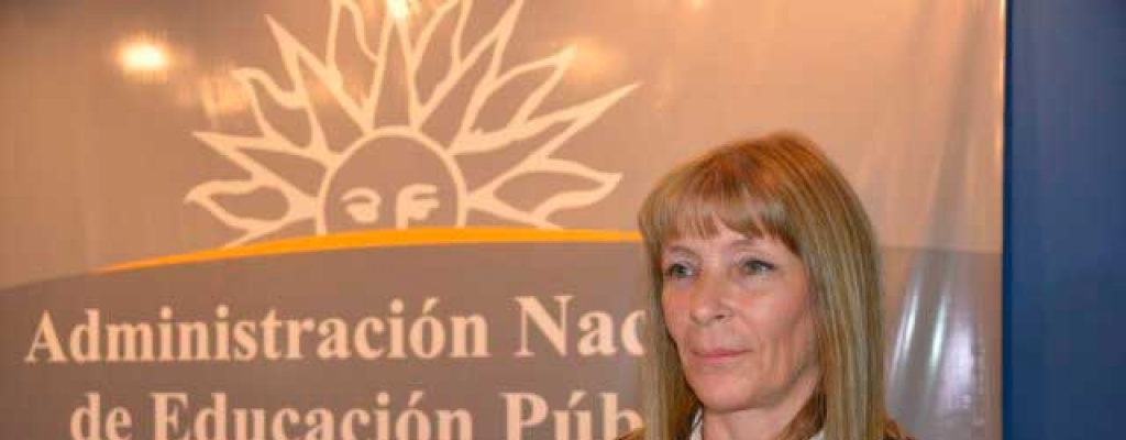 Celsa Puente: Paro de gremios de la ense�anza "tiene cierta precocidad"
