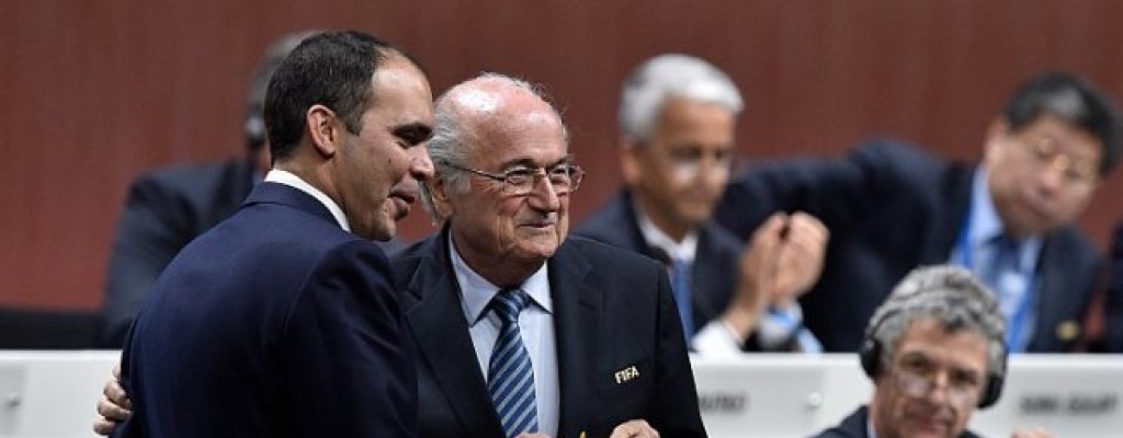 Elecciones FIFA: Blatter preside de nuevo