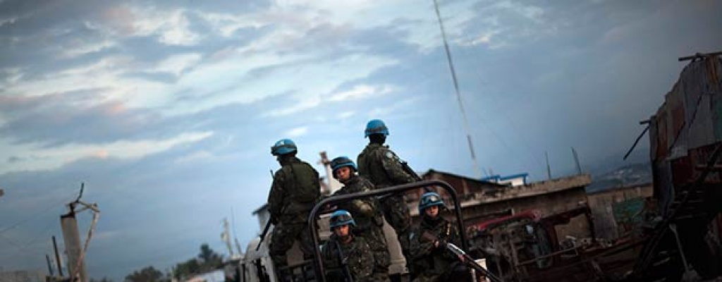 Actualmente 300 efectivos militares realizan tareas en operaciones de paz en el Congo, Hait�, Sina� y Costa de Marfil