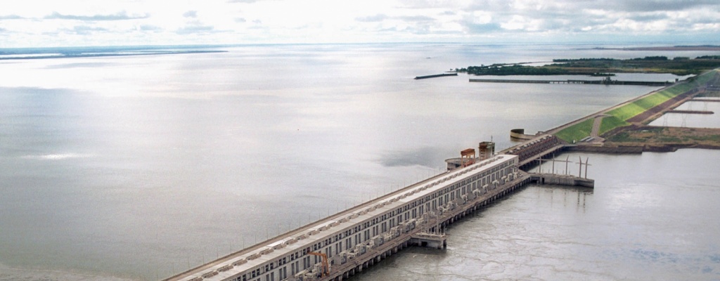 Paraguay reclama a Argentina deuda por venta de energ�a