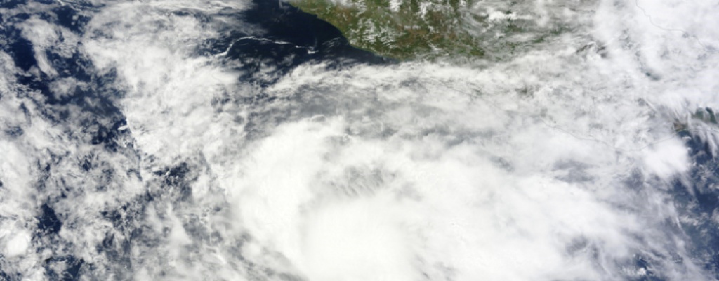 Hurac�n Blanca alcanza categor�a 4 en ruta hacia el noroeste de M�xico