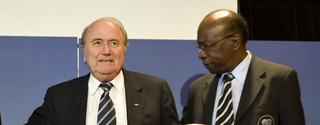 Warner denuncia implicancia de FIFA en Trinidad y Tobago