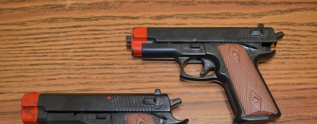 Zub�a pide volver a agravar penas para delitos cometidos con armas de juguete