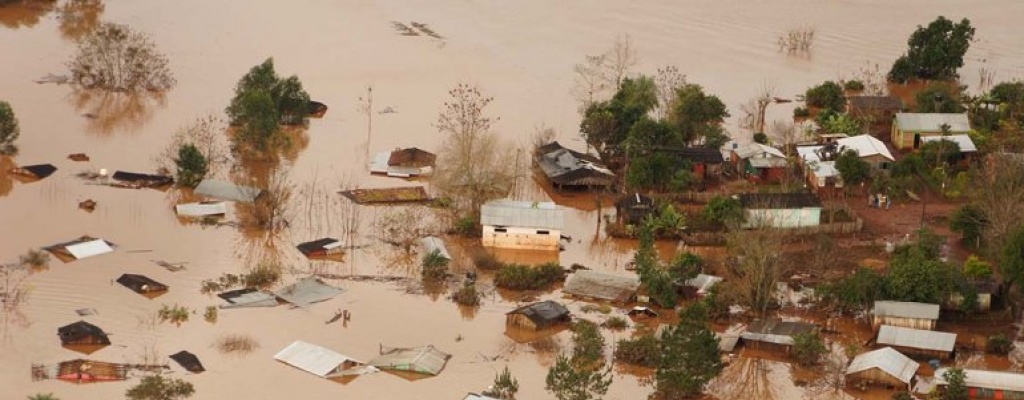 Triple inundaci�n: ya hay m�s de 360.000 evacuados en Paraguay, Brasil y Argentina