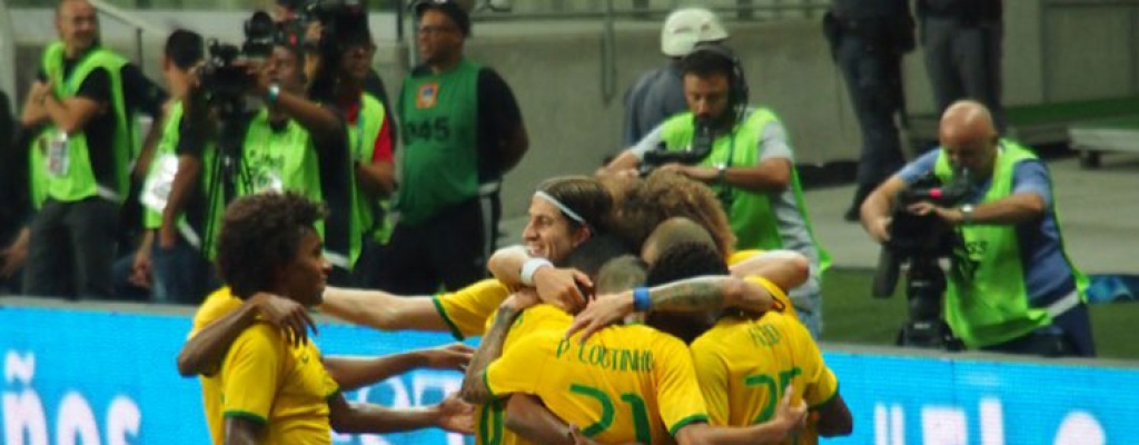 Brasil gan� 2-0 a M�xico en Sao Paulo en amistoso previo a la Copa Am�rica