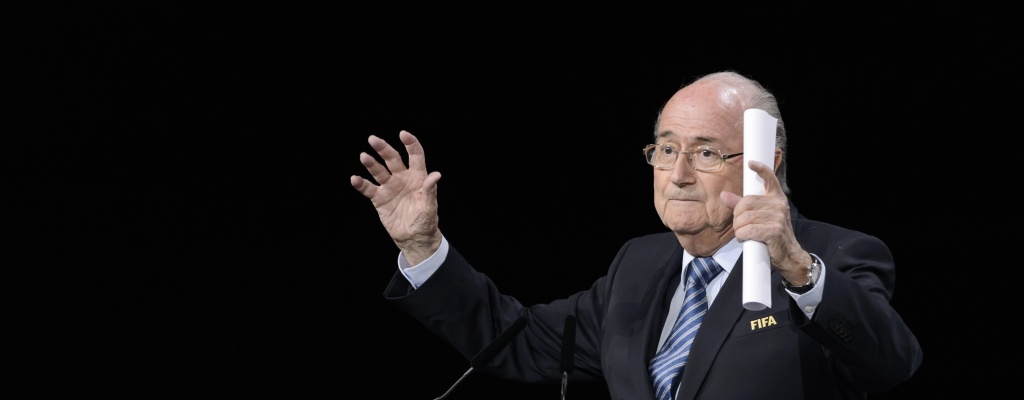Parlamento europeo pide la salida inmediata de Blatter de la FIFA