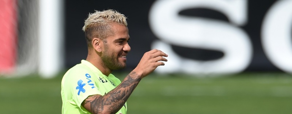 Dunga convoc� a Dani Alves por lesi�n de Danilo para Copa Am�rica