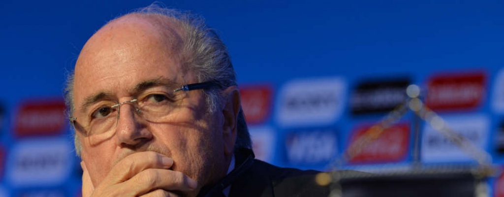 Blatter elogi� a Su�rez por pedir perd�n
