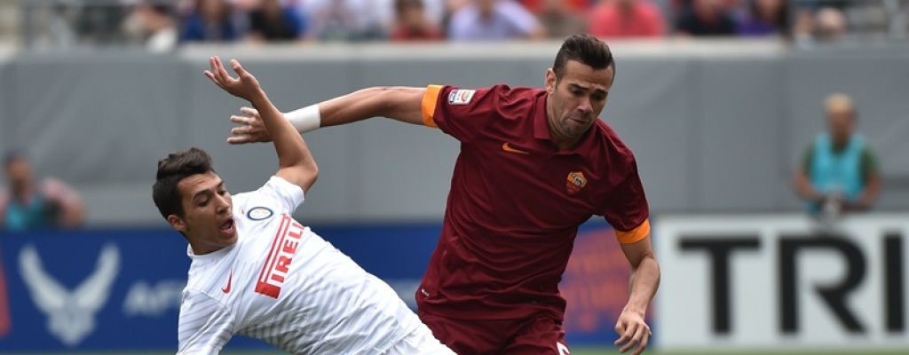Leandro Castan regresa a Roma tras un a�o fuera por operaci�n en cerebro