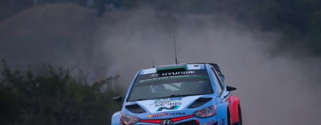 Paddon sorprende a Ogier en la primera jornada del rally de Cerde�a