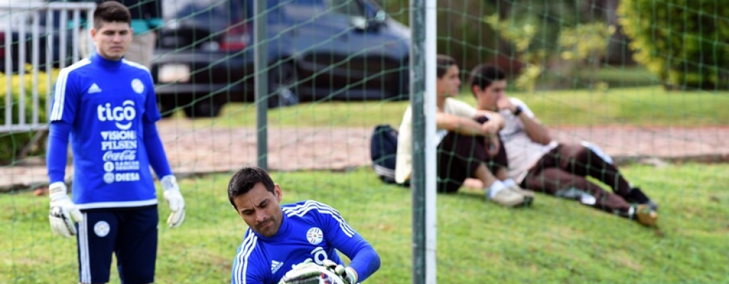 Ram�n D�az confirm� ingreso de Villar en el arco de Paraguay