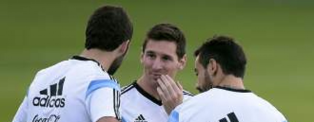 Selecci�n argentina entrena y se prepara para el encuentro con Holanda