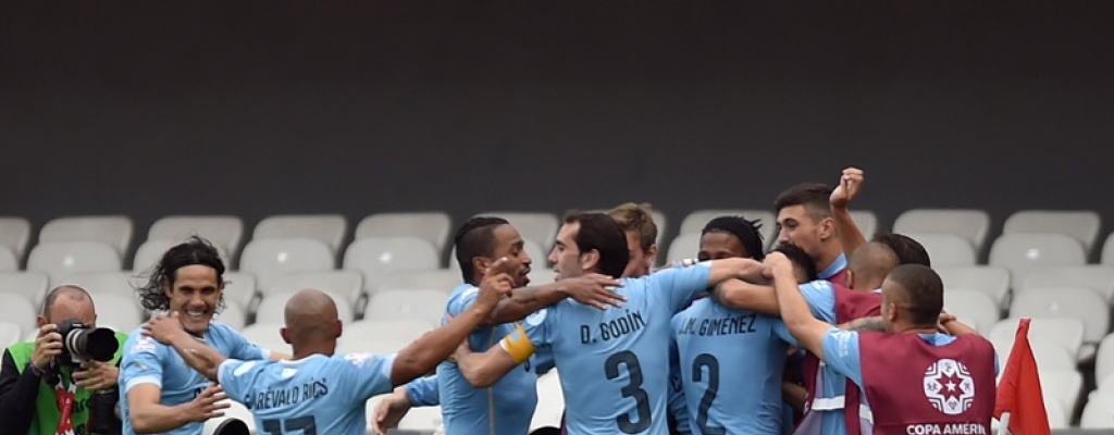 Uruguay se juega la clasificaci�n ante Paraguay con posibilidad de perder hasta por un gol