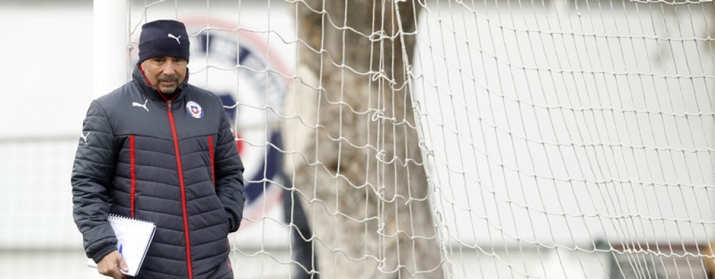 Chile entrena para contrarrestar la altura de Uruguay