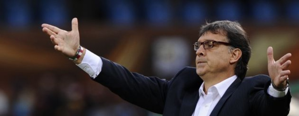 Martino calific� de "lamentable" actitud de Jara contra Cavani