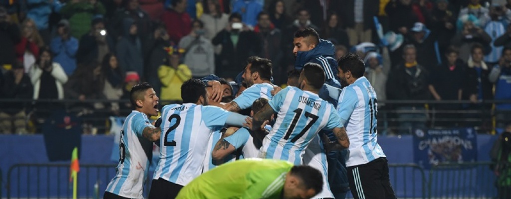 Argentina venci� a Colombia en los penales y est� en semifinales