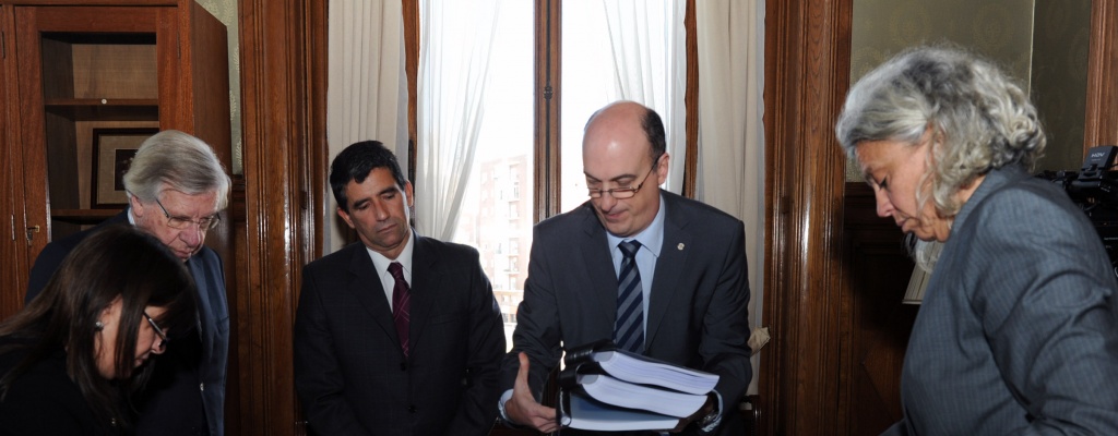 Astori present� la Rendici�n de Cuentas de 2014: U$S 1.900 millones de d�ficit fiscal