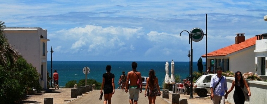 Inversores analizar vender sus propiedades en La Pedrera tras vandalismo contra casas