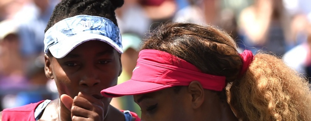 Wimbledon: Serena Williams venci� a Venus y avanz� a cuartos de final