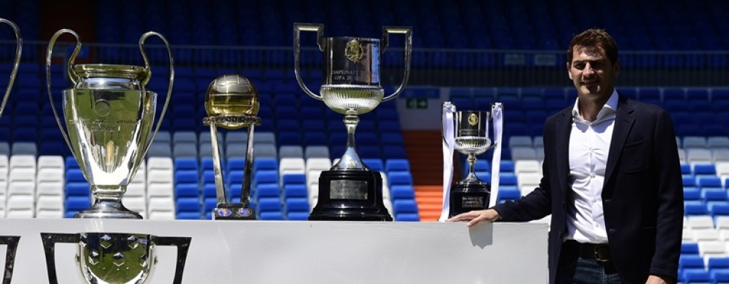 Casillas dijo adi�s al Real Madrid; Florentino Per�z neg� una salida forzada