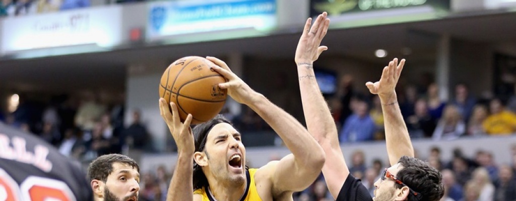 NBA: Toronto contrat� al argentino Scola por cuatro temporadas