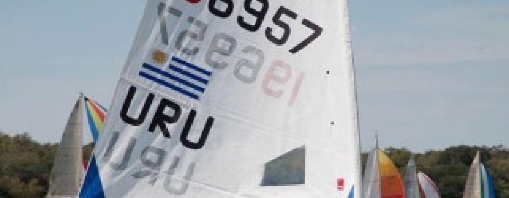 Uruguay gana primera medalla en Toronto; plata en vela