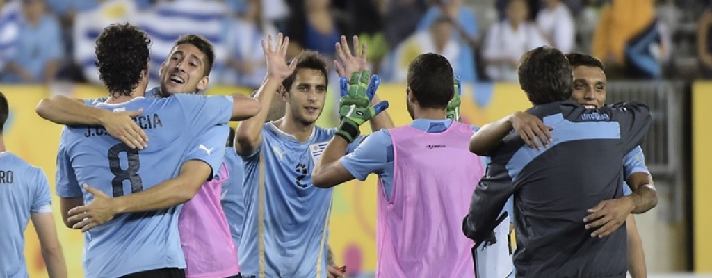 Toronto 2015: Uruguay gan� a Paraguay en f�tbol y est� en semifinales