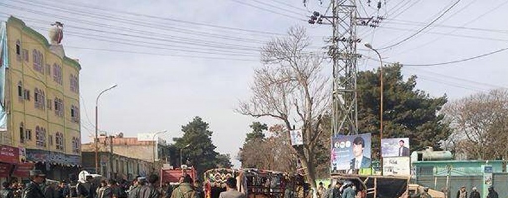 Al menos 15 muertos en atentado suicida en mercado en Afganist�n