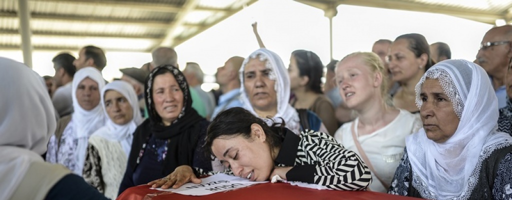 Turqu�a identific� a autor de atentado suicida en Suruc