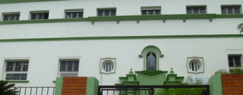  Profesores de ADES parar�n 24 horas el pr�ximo martes