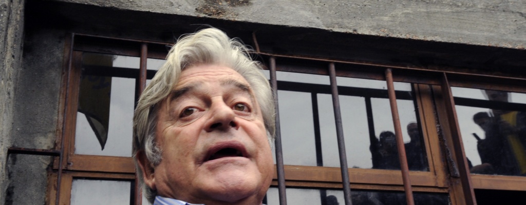 Lacalle ve ausente a V�zquez y pide que Ancap venda algo para tapar su d�ficit