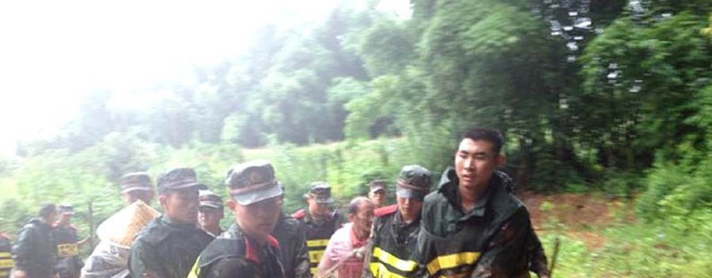 Tres muertos y 19 desaparecidos tras deslizamiento de tierras en suroeste de China