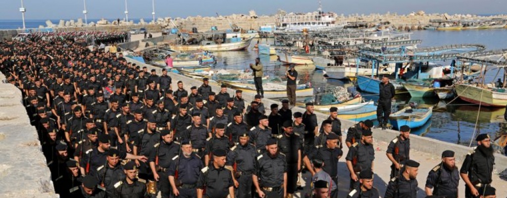 Brazo armado de Hamas entrena en uso de armas a 25.000 gazat�es