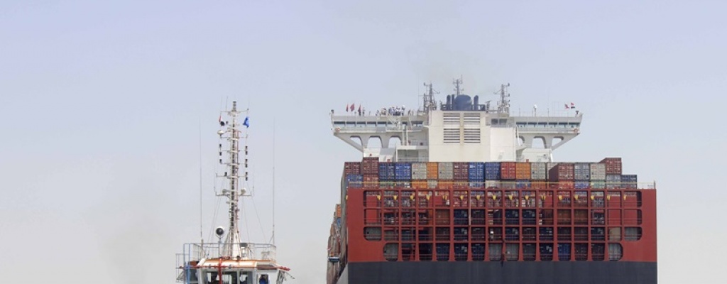 Egipto pone a prueba la segunda v�a del Canal de Suez