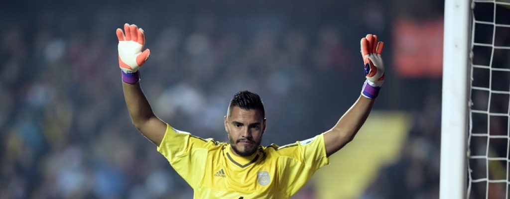 Manchester United fich� al arquero argentino Sergio Romero