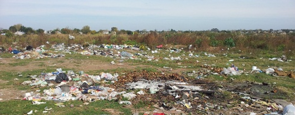 Exhiben en carteles panor�micos a quienes tiren basura en norte de M�xico
