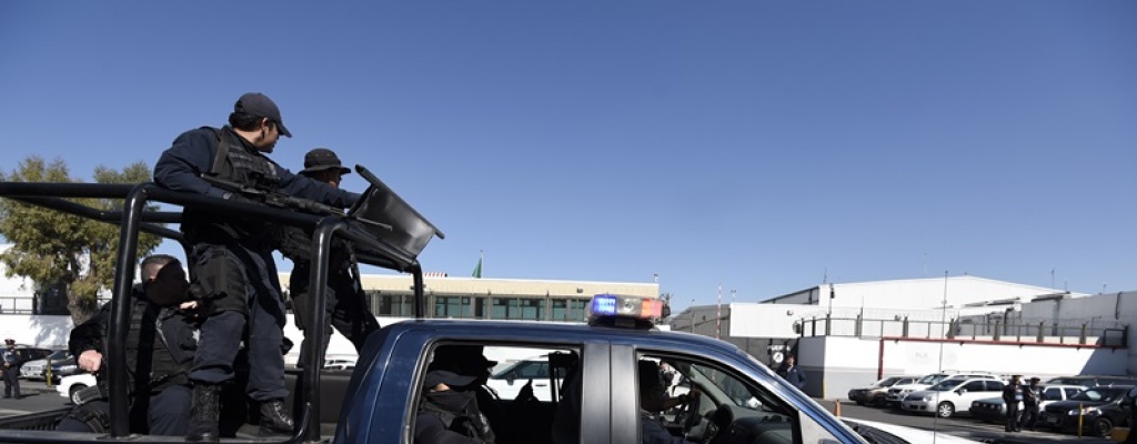 Acribillan a comandante de polic�a y a 3 pistoleros en el sur de M�xico