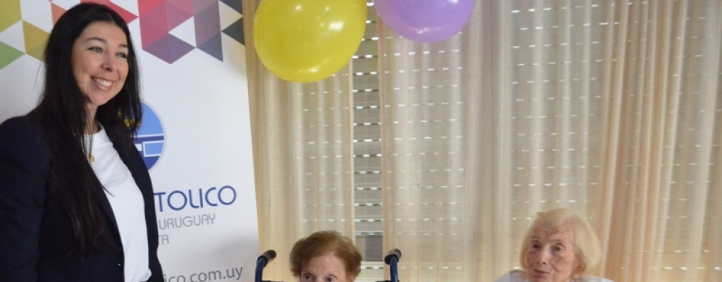 C�rculo Cat�lico festej� cumplea�os de m�s de 100 a�os de dos abuelas del Hogar Residencial