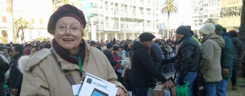 Inicia inscripci�n de jubilados para acceder a tablets en once ciudades del interior