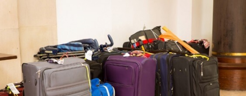 Muri� asfixiado un inmigrante dentro de una maleta en Espa�a