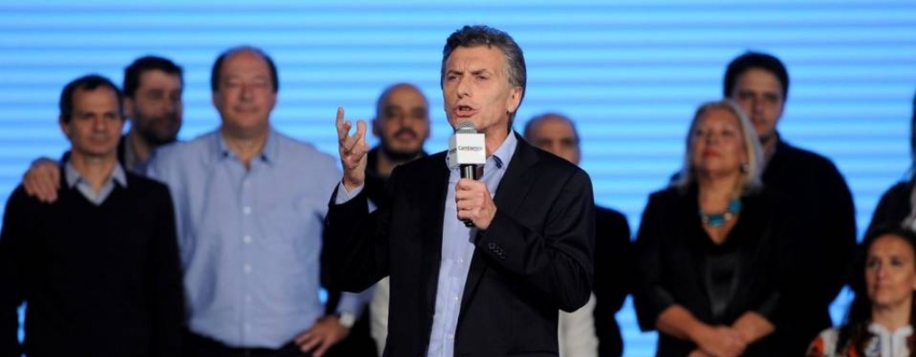 Kirchnerismo complicado; Macri le respira en la nuca a Scioli