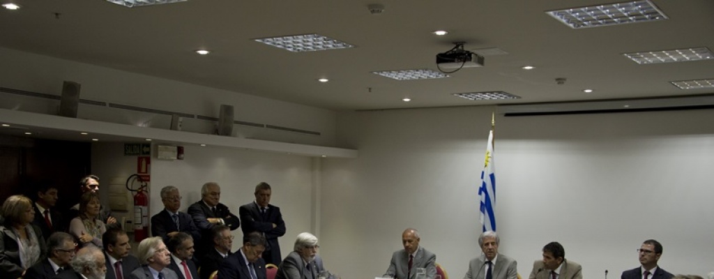 Vzquez presenta presupuesto al Frente Amplio