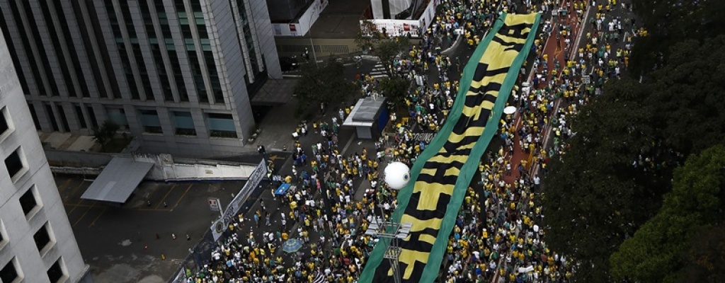 Multitudinarias marchas en todo Brasil contra Rousseff y la corrupcin