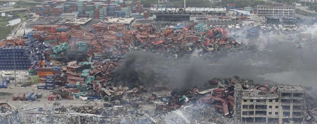 China: Operaciones en Tianjin para limpiar toneladas de cianuro
