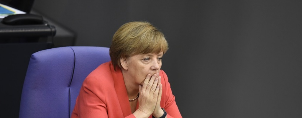 Merkel enfrentada a la extrema derecha alemana por la crisis de los migrantes