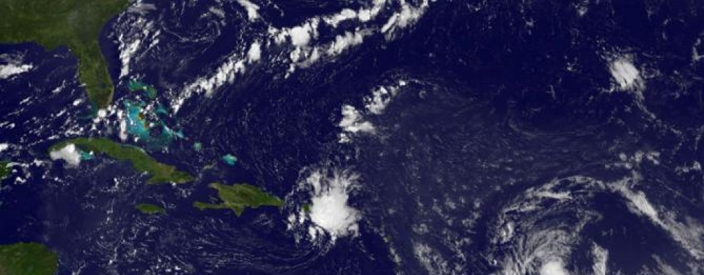 Antillas y Puerto Rico se preparan para vientos y lluvias de tormenta Erika
