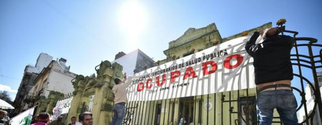 Funcionarios desocupan oficinas de ASSE tras mediacin del Ministerio de Trabajo