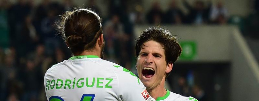 Wolfsburgo logr nuevo triunfo y se coloc lder en la Bundesliga