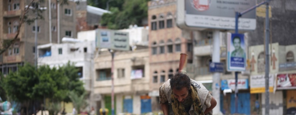 Veinte civiles muertos por disparos de rebeldes en mercado en Yemen